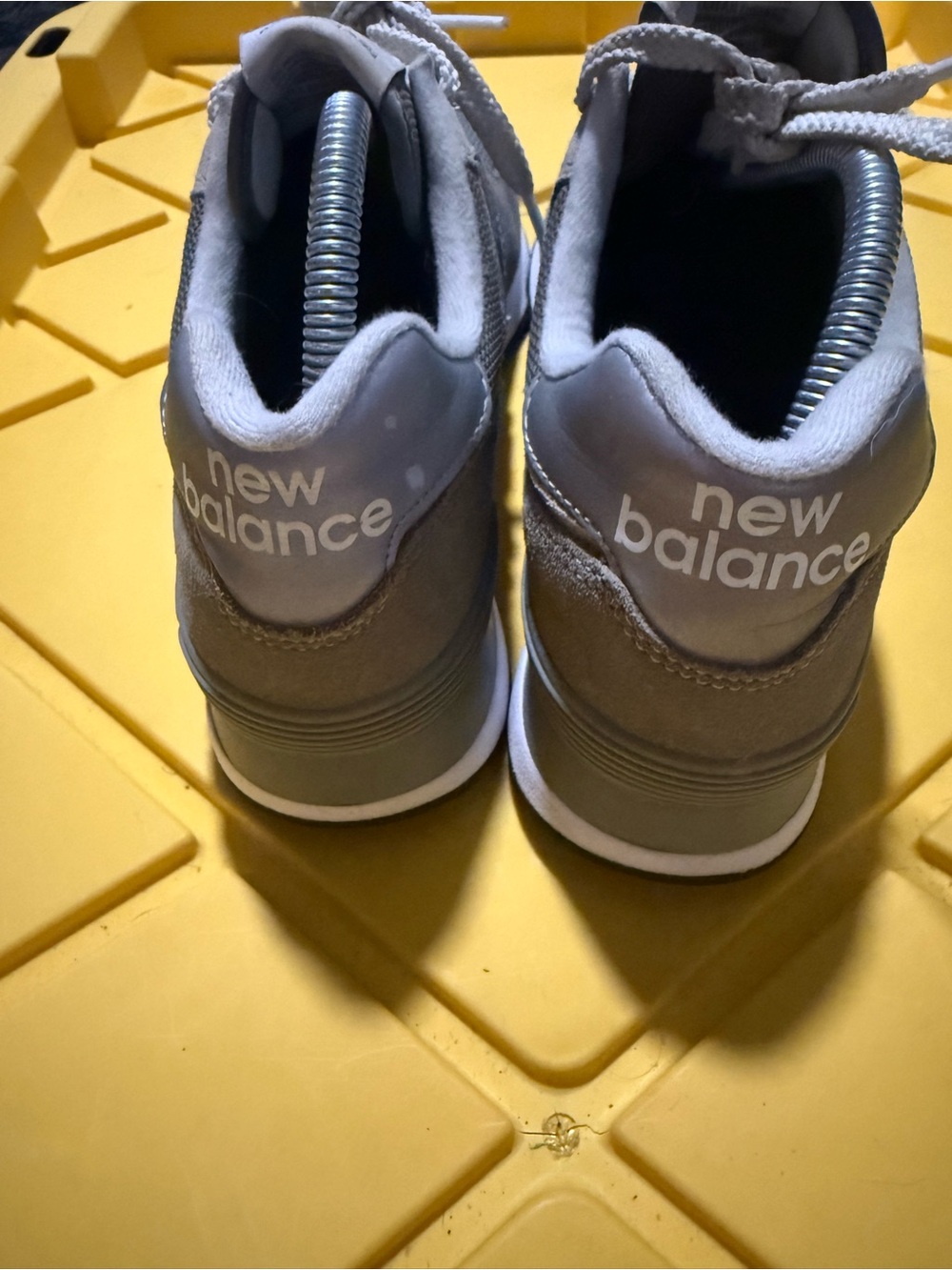 New Balance Women's 574 Gray Suede & Mesh Sneakers. Like new - Picture 3 of 7